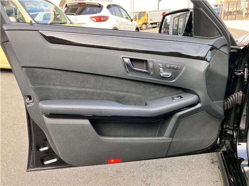 E-CLASS