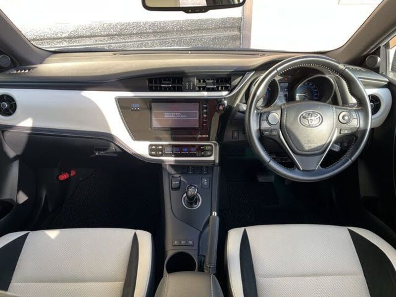 AURIS HYBRID