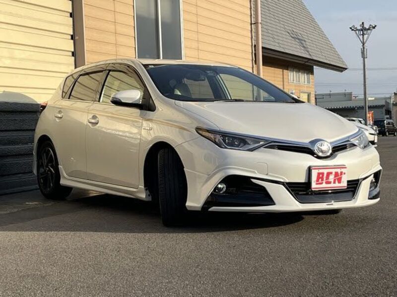 AURIS HYBRID