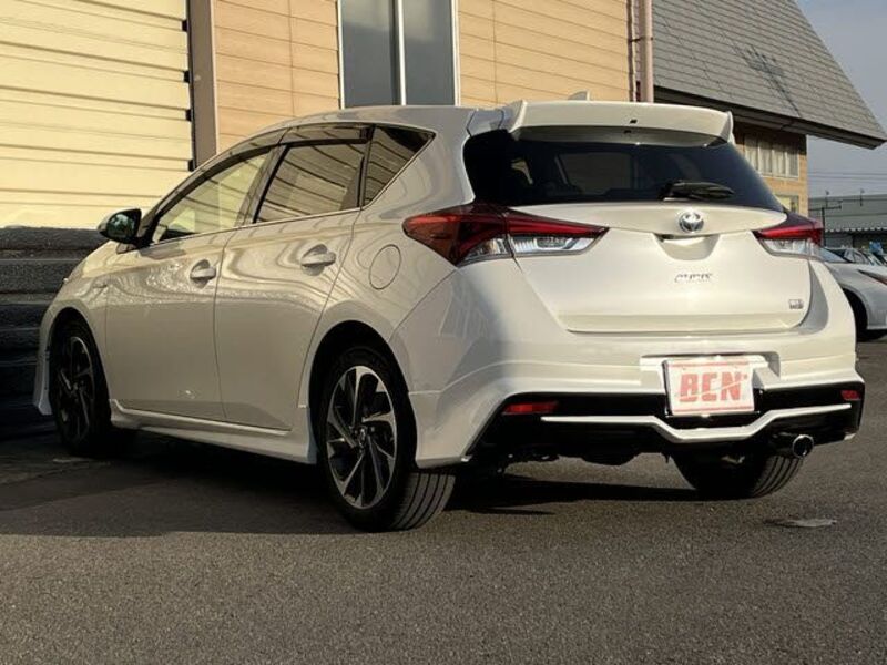 AURIS HYBRID
