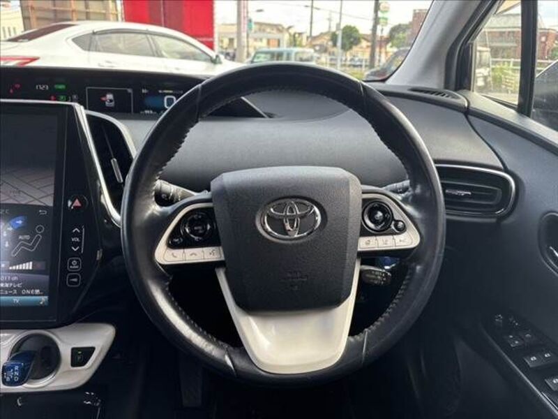 PRIUS PHV