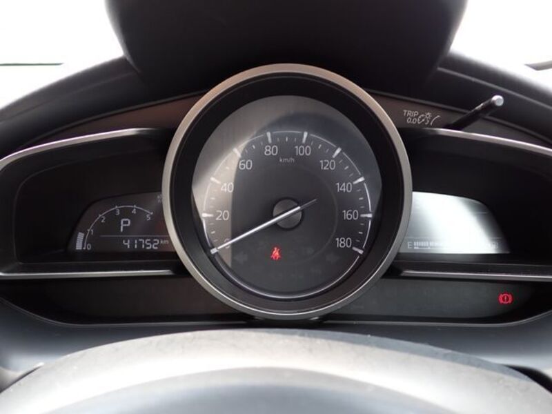 MAZDA2
