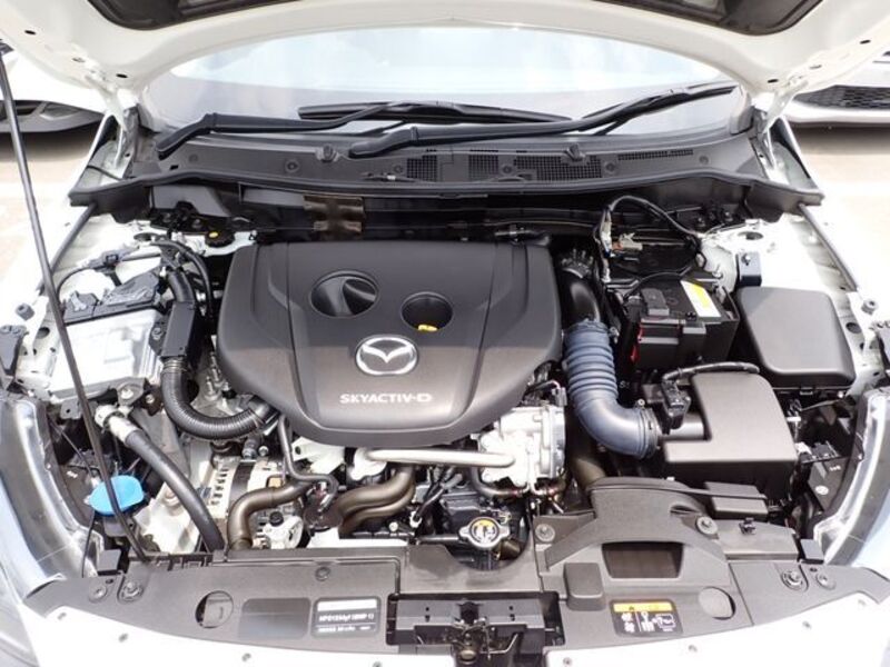 MAZDA2