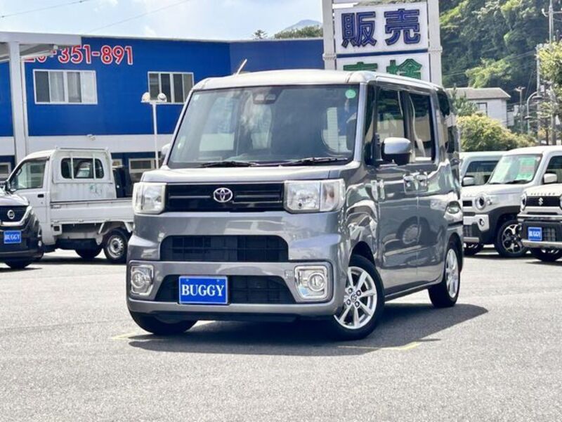 TOYOTA PIXIS MEGA
