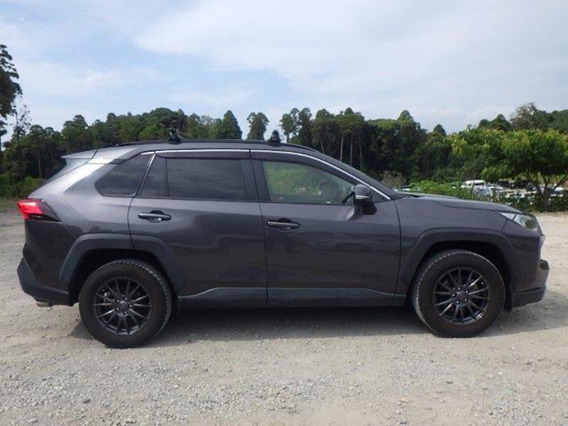 RAV4