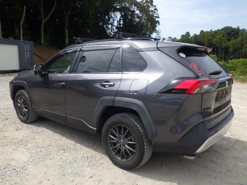 RAV4