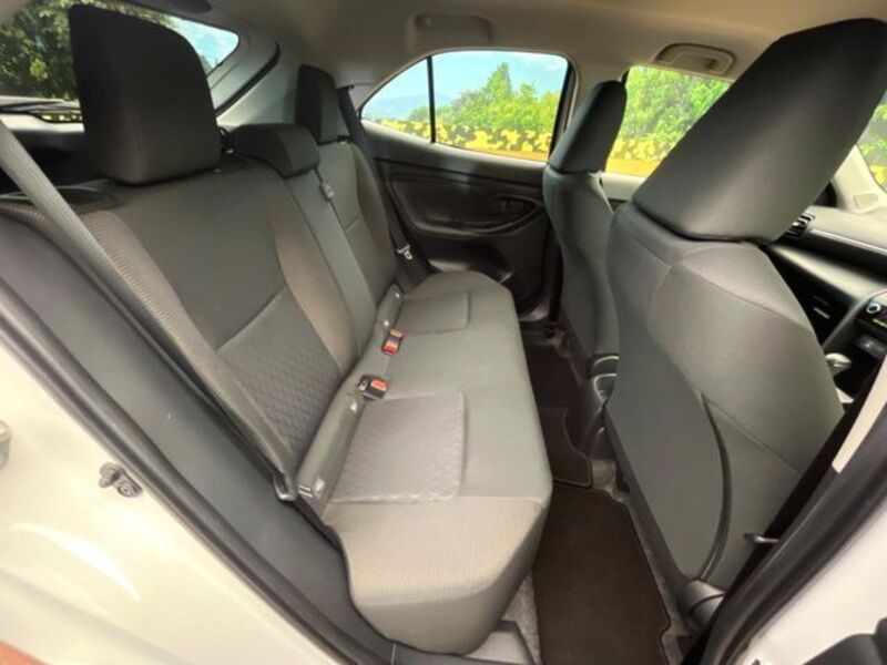 YARIS CROSS