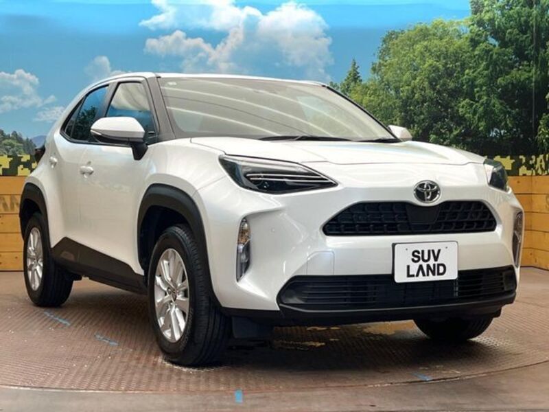YARIS CROSS