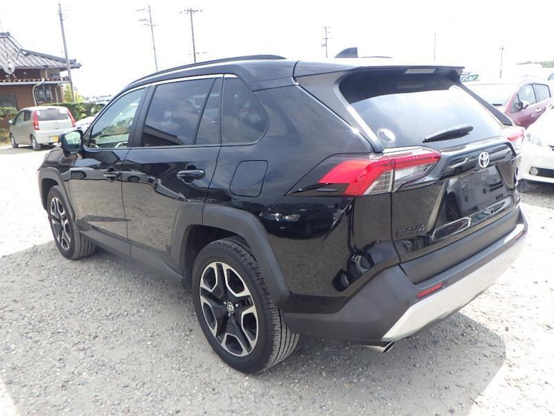 RAV4