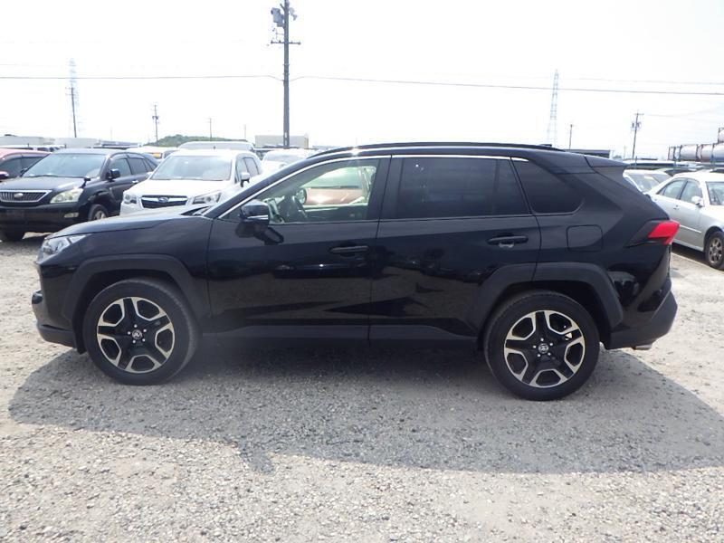 RAV4