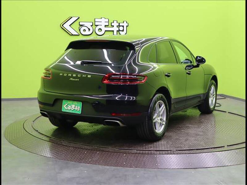 MACAN