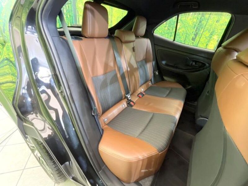 YARIS CROSS