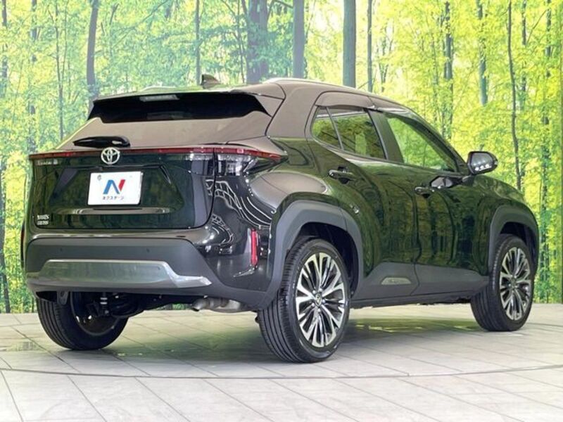 YARIS CROSS
