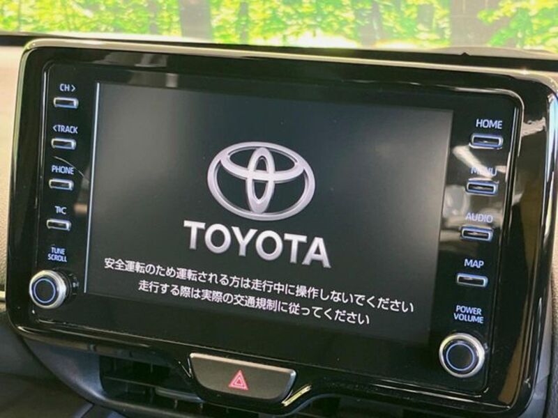 YARIS CROSS