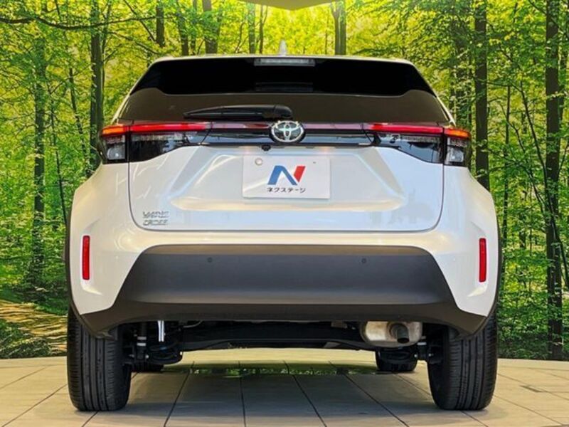 YARIS CROSS
