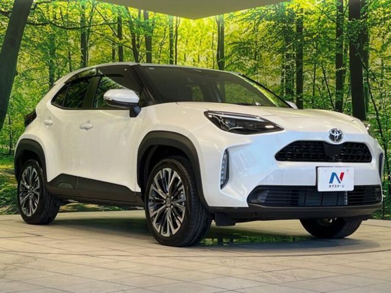 YARIS CROSS