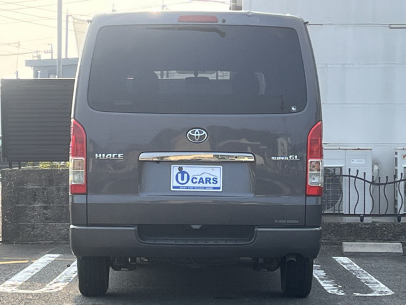 HIACE VAN