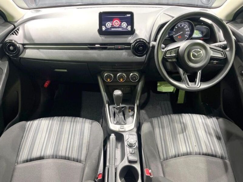 MAZDA2