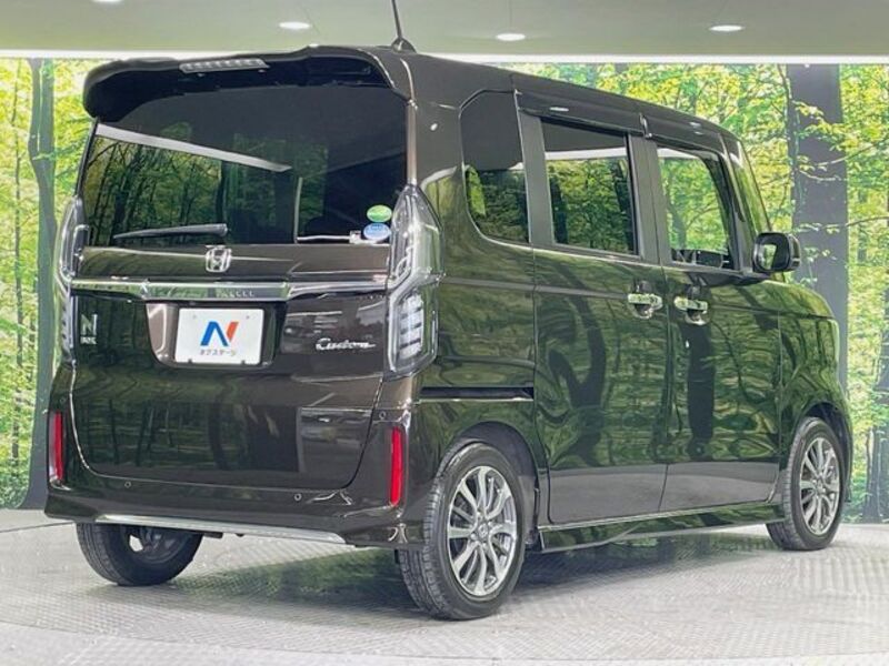 N BOX CUSTOM