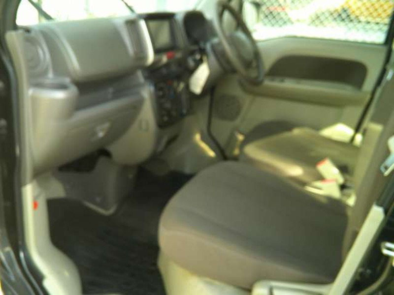 MINICAB VAN