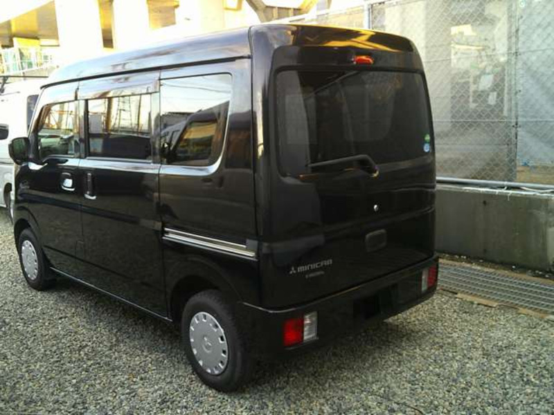 MINICAB VAN