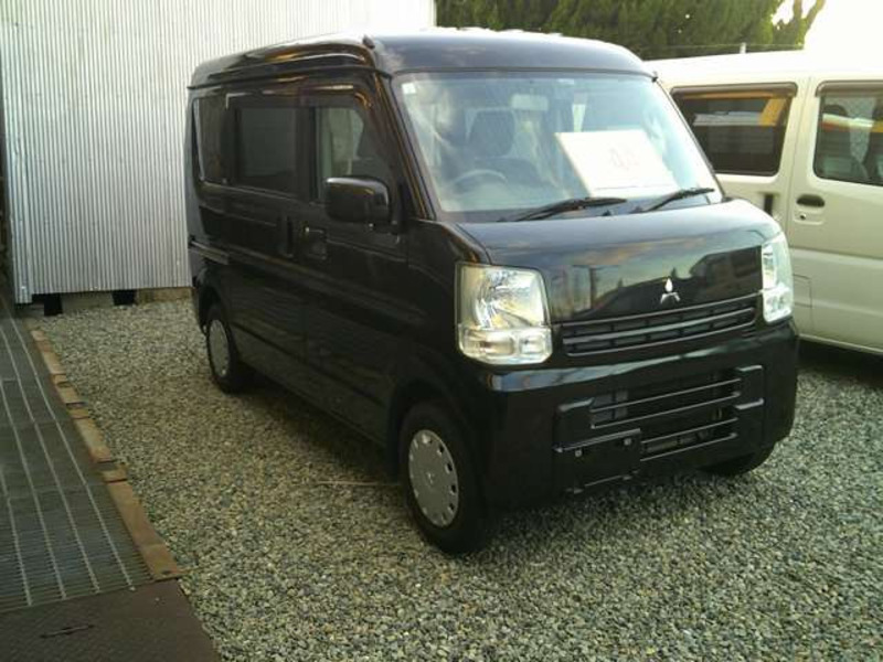 MINICAB VAN