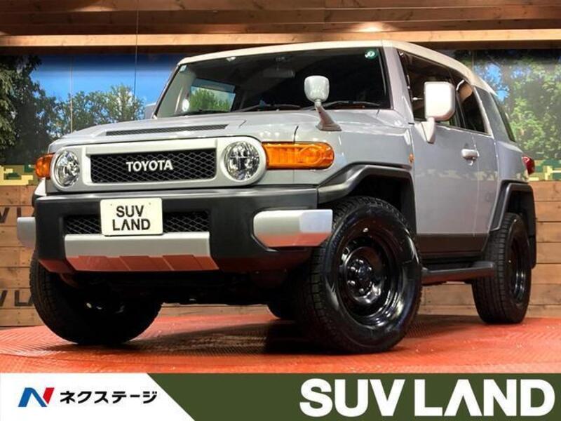 TOYOTA FJ CRUISER