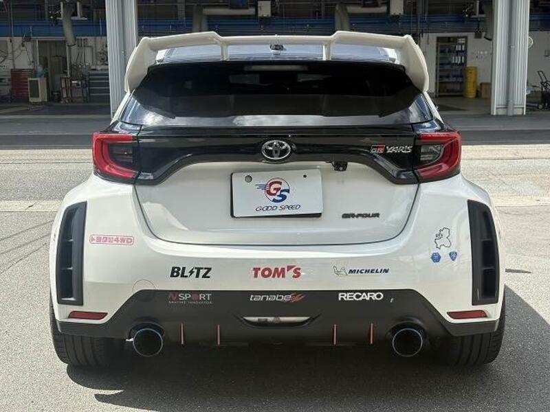 GR YARIS