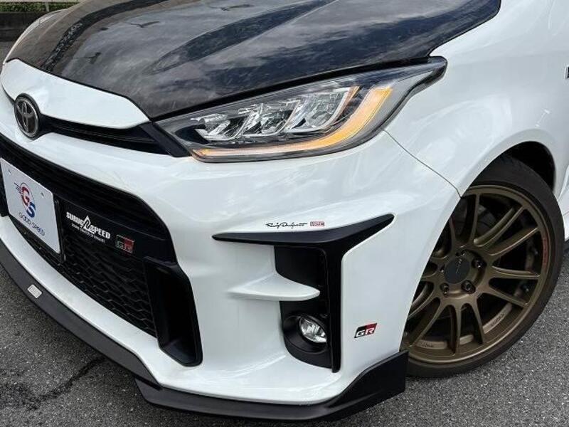 GR YARIS