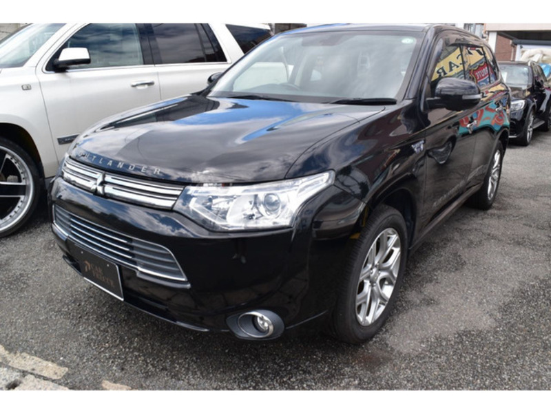 MITSUBISHI OUTLANDER PHEV
