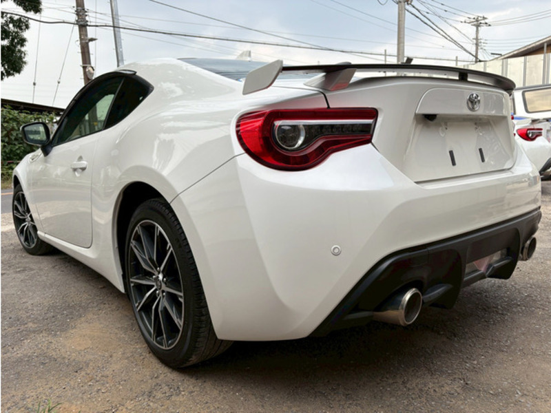 86