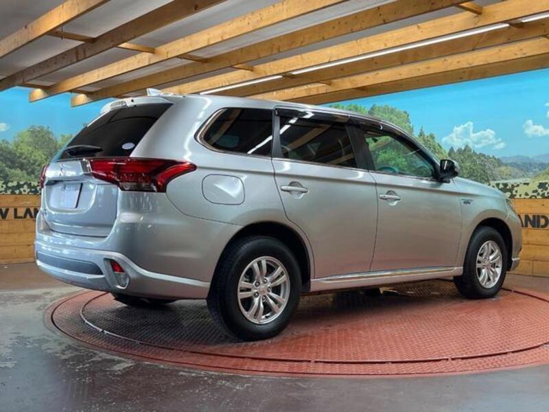 OUTLANDER PHEV