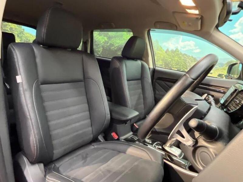 OUTLANDER PHEV