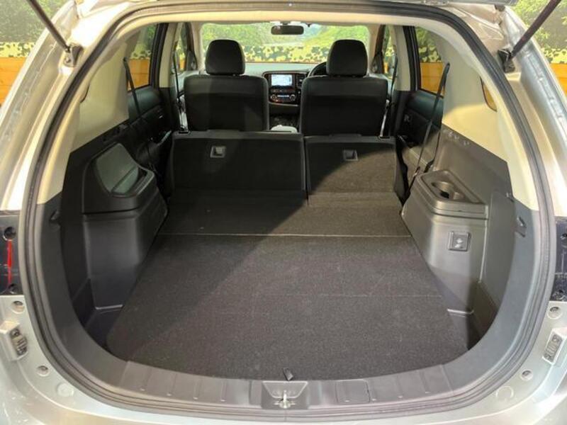 OUTLANDER PHEV