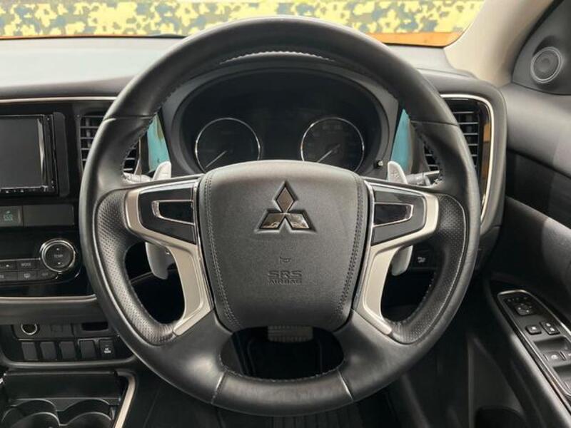 OUTLANDER PHEV