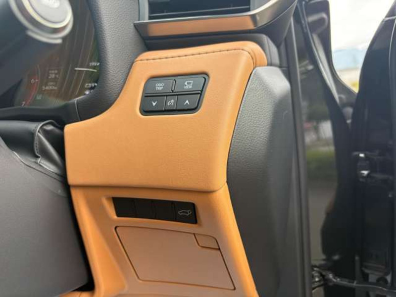 LX