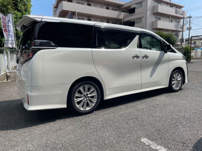 VELLFIRE
