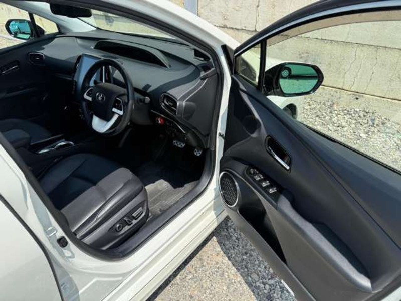 PRIUS PHV