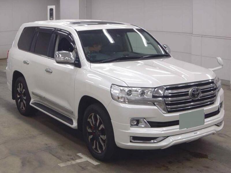 TOYOTA LAND CRUISER