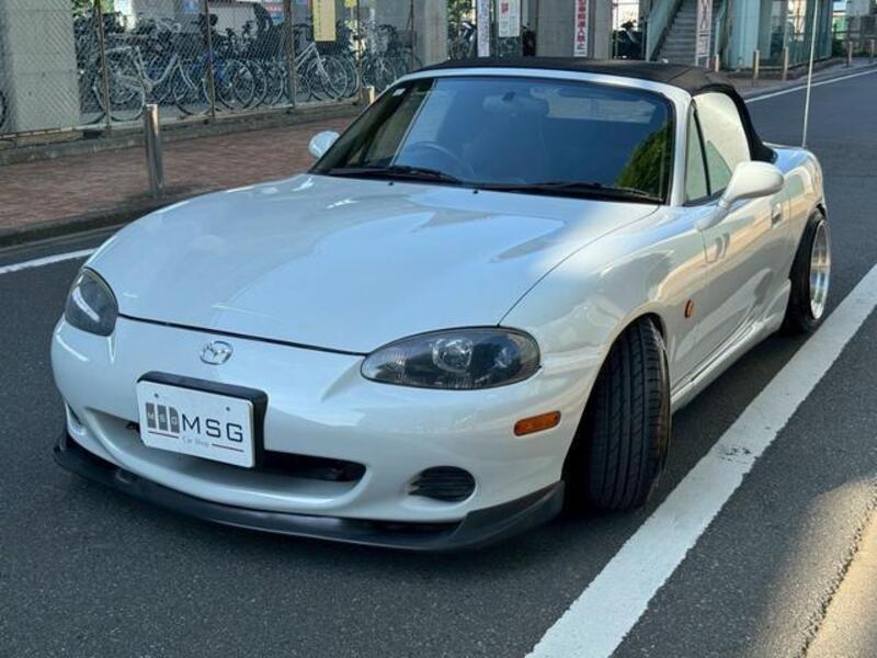 ROADSTER