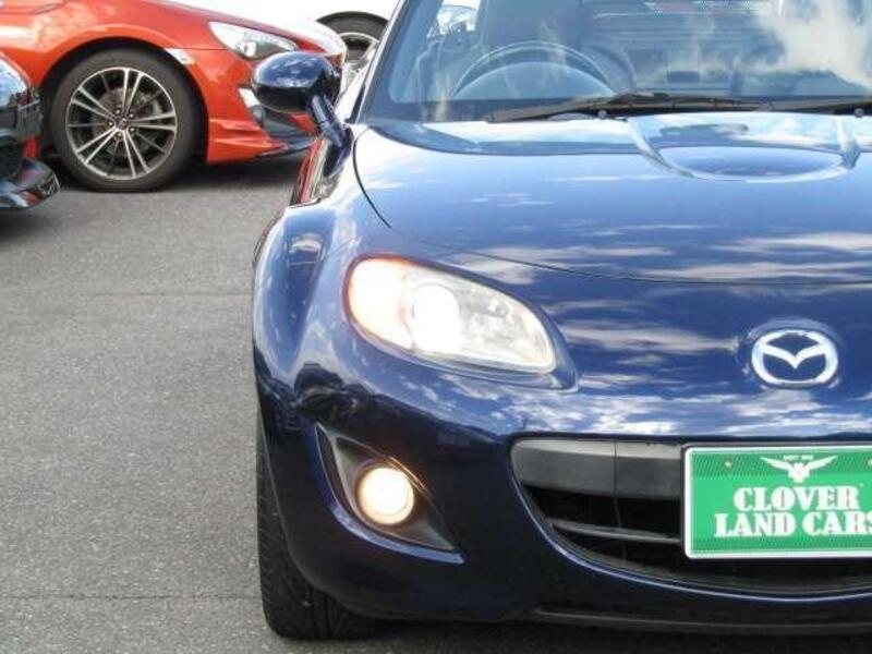 ROADSTER