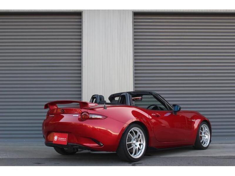 ROADSTER
