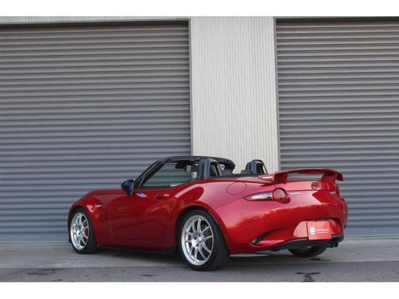 ROADSTER
