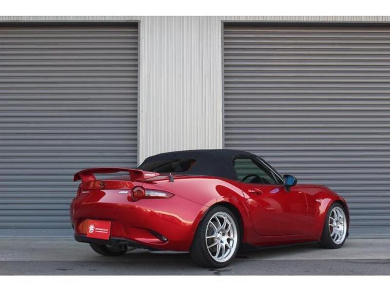 ROADSTER