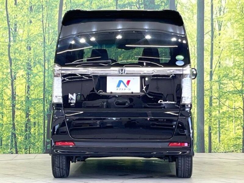 N BOX CUSTOM