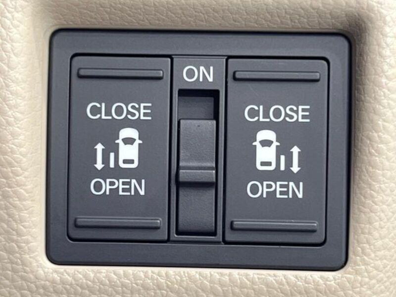 N BOX