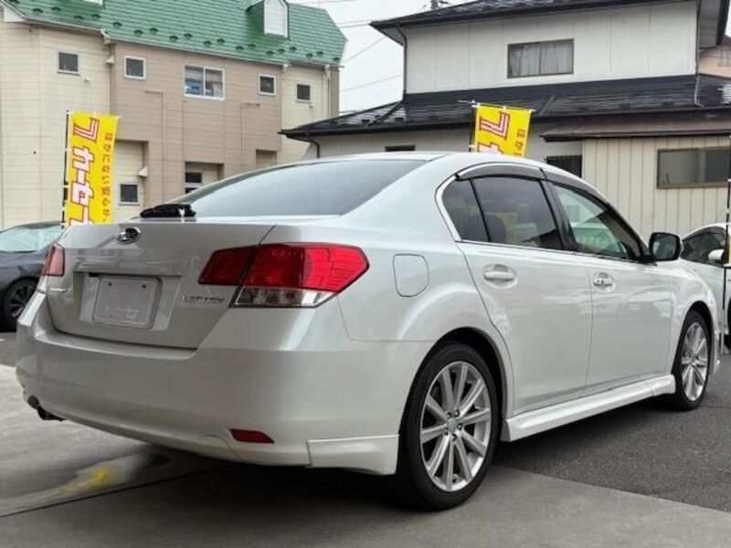 LEGACY B4
