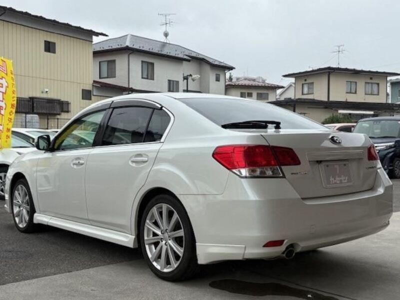 LEGACY B4