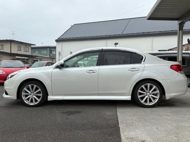 LEGACY B4