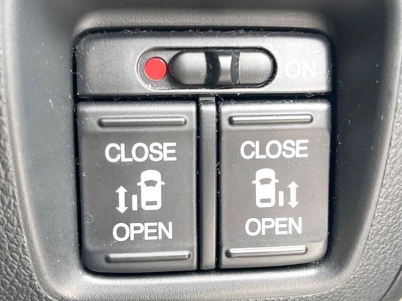 N BOX